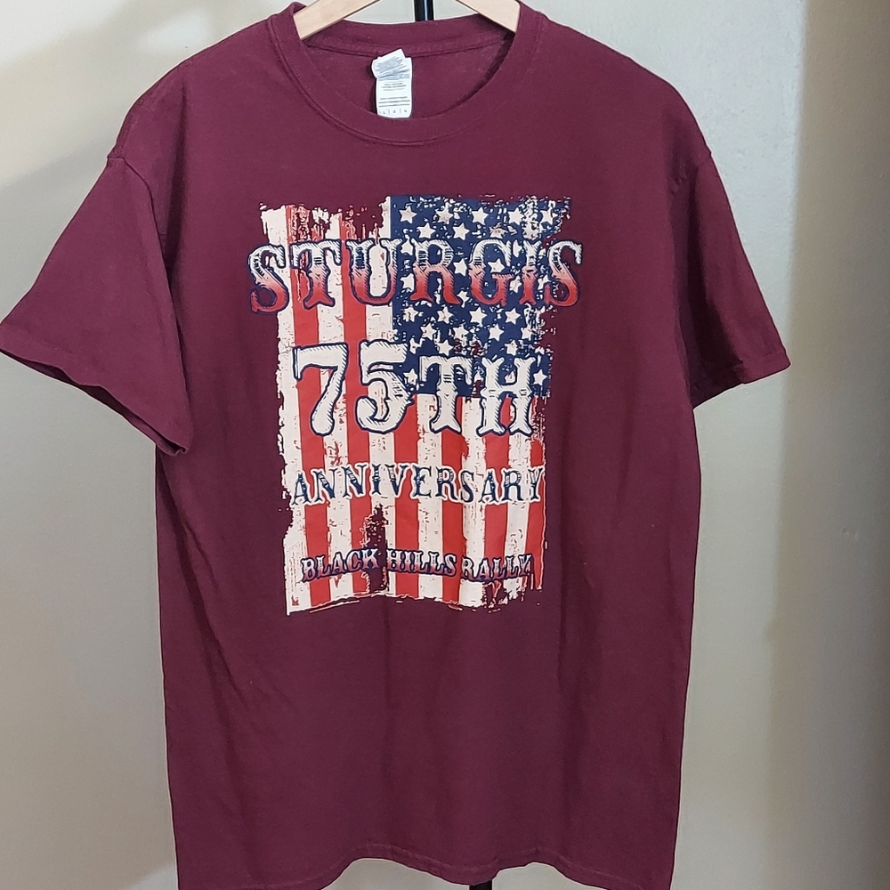 Sturgis 75th Anniversary Wine / Maroon Colored  T-Shirt Size Large Black Hills